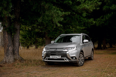 Mitsubishi Outlander 7 Мест