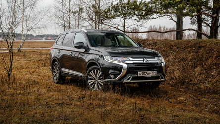 Mitsubishi Outlander 7 Мест