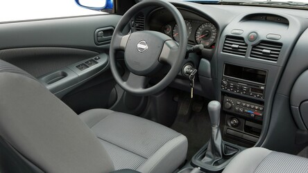 Nissan Almera