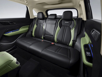 Hongqi HS3