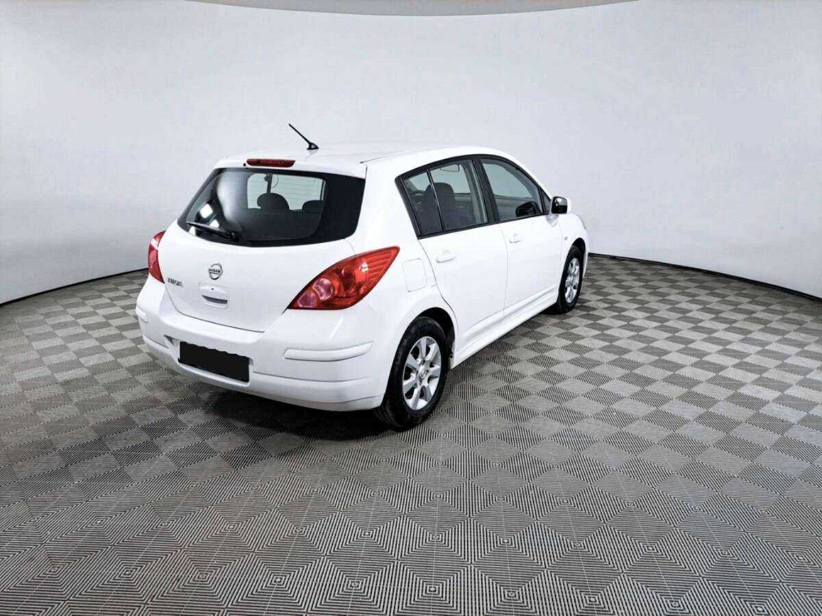 Nissan Tiida