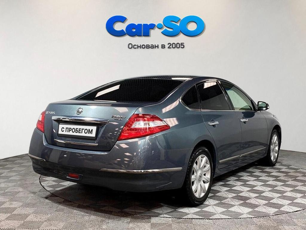 Nissan Teana, II