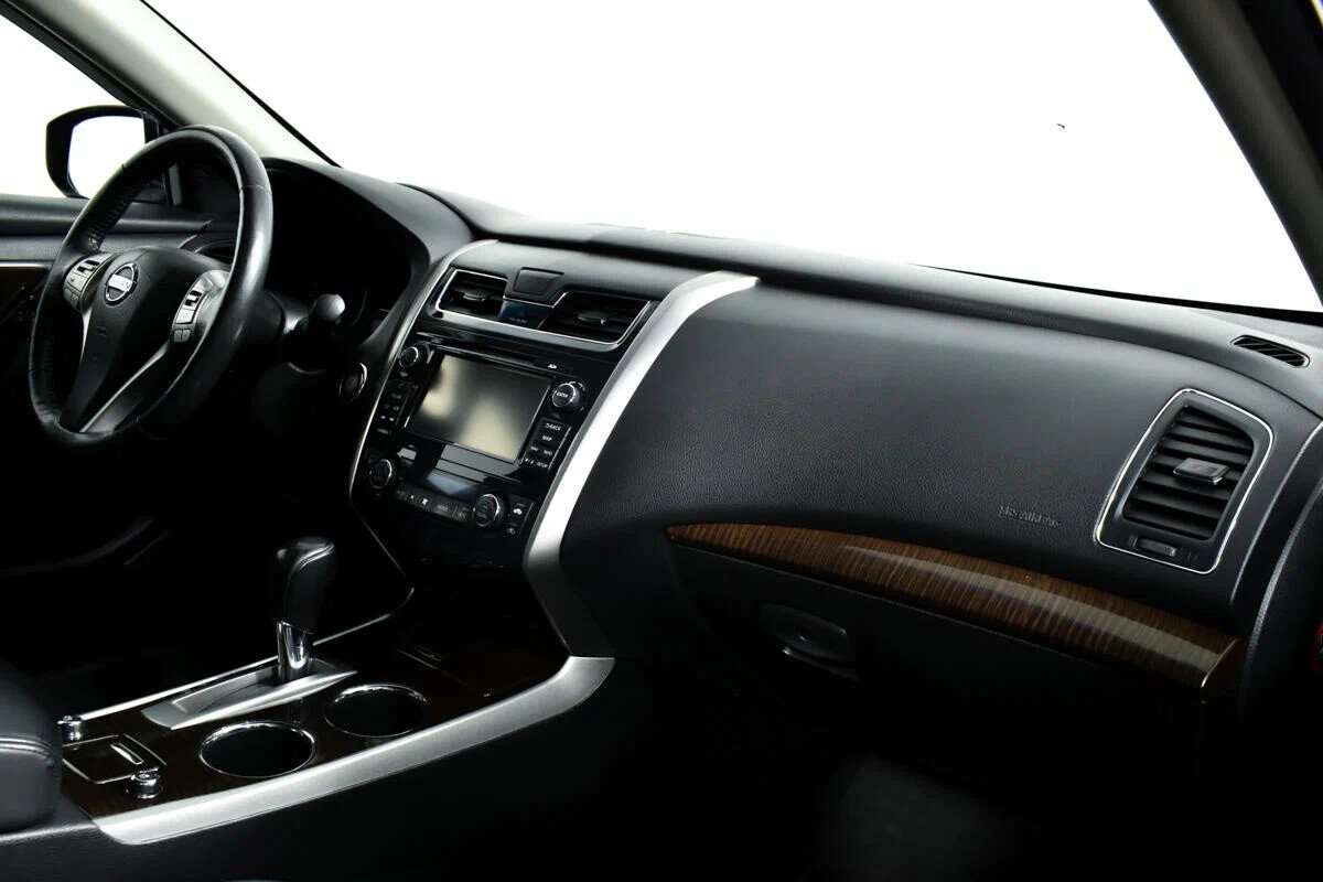 Nissan Teana, III