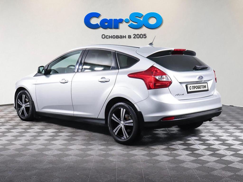 Ford Focus, III
