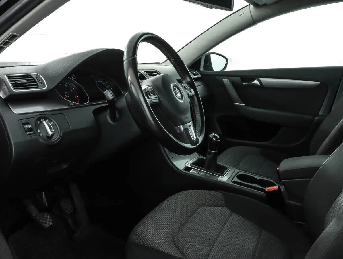 Volkswagen Passat, B7