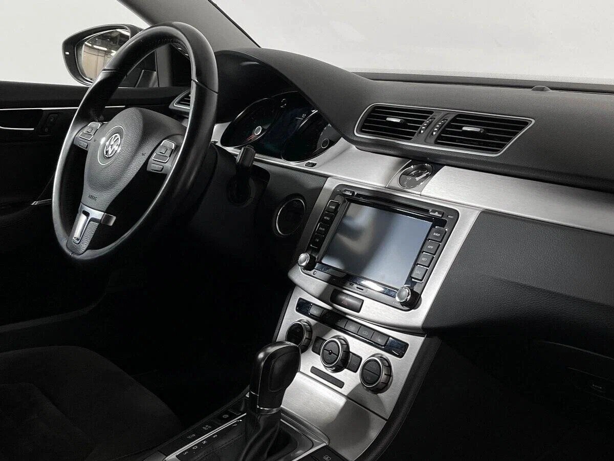 Volkswagen Passat, B7