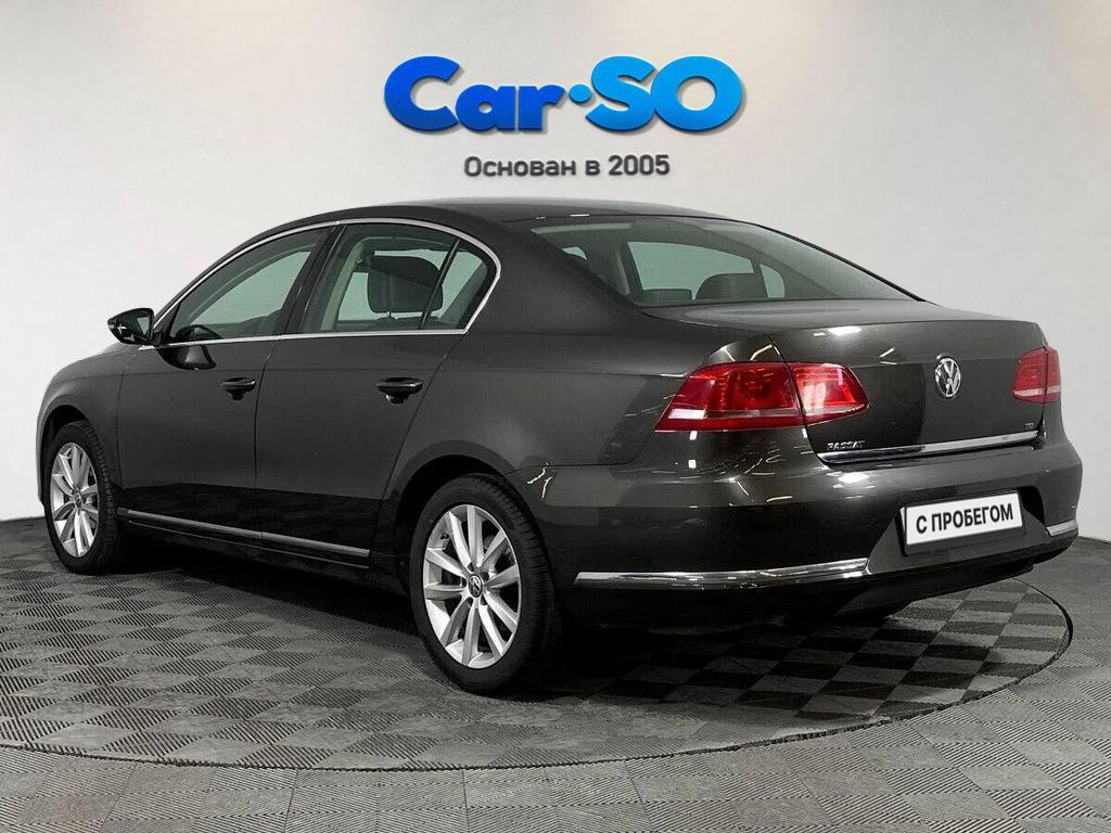 Volkswagen Passat, B7