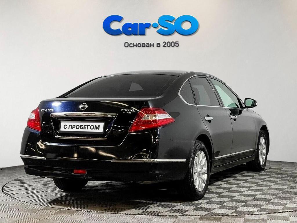 Nissan Teana, II
