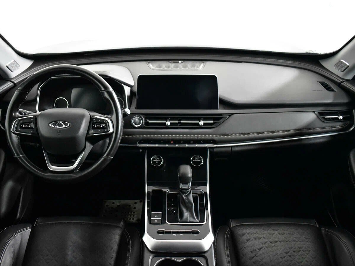Chery Tiggo 8, I