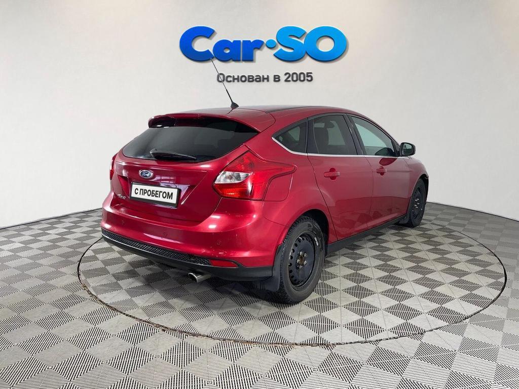 Ford Focus, III