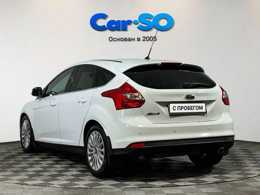 Ford Focus, III