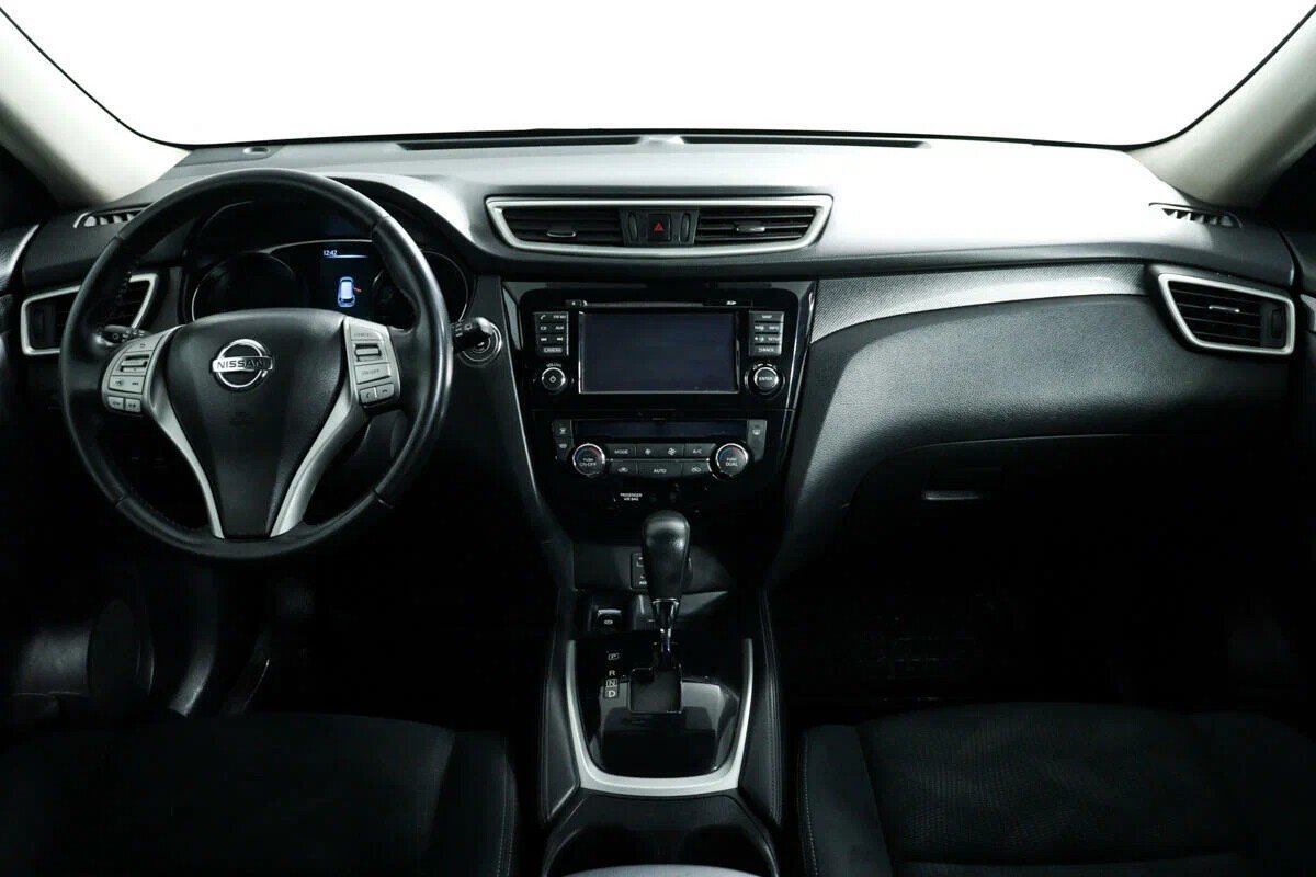 Nissan X-Trail, III