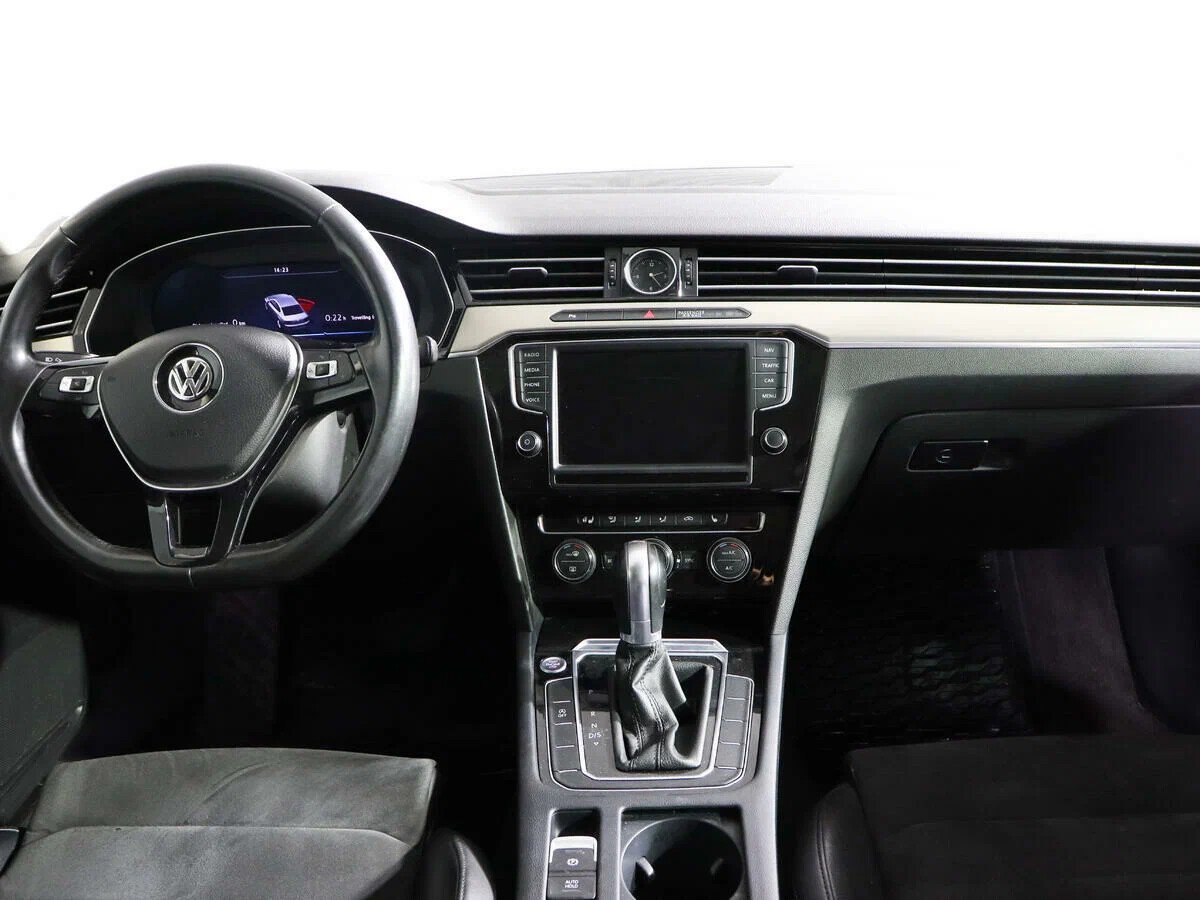 Volkswagen Passat, B8