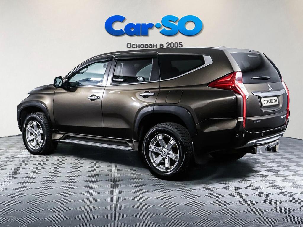 Mitsubishi Pajero Sport, III