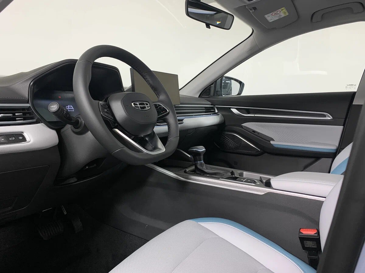 Geely Emgrand, II