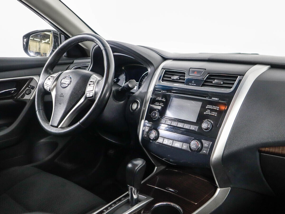 Nissan Teana, III
