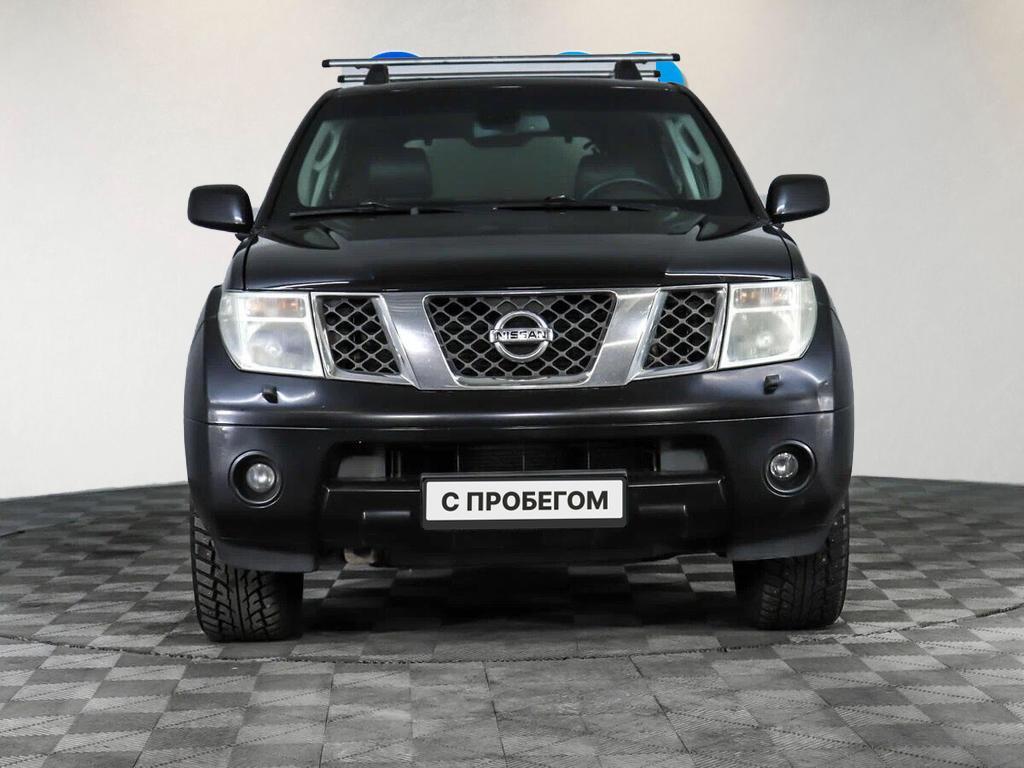 Nissan Pathfinder, III