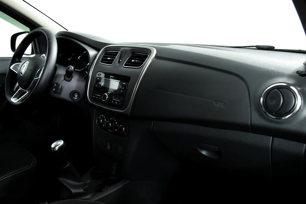Renault Sandero, II Рестайлинг