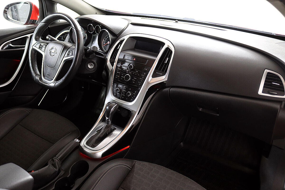 Opel Astra, J Рестайлинг