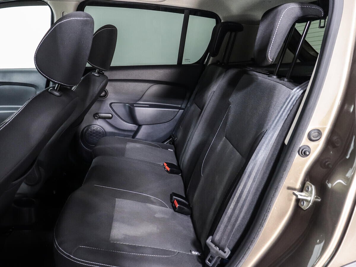 Renault Sandero, II Рестайлинг
