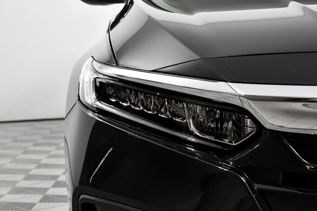 Honda Accord, X