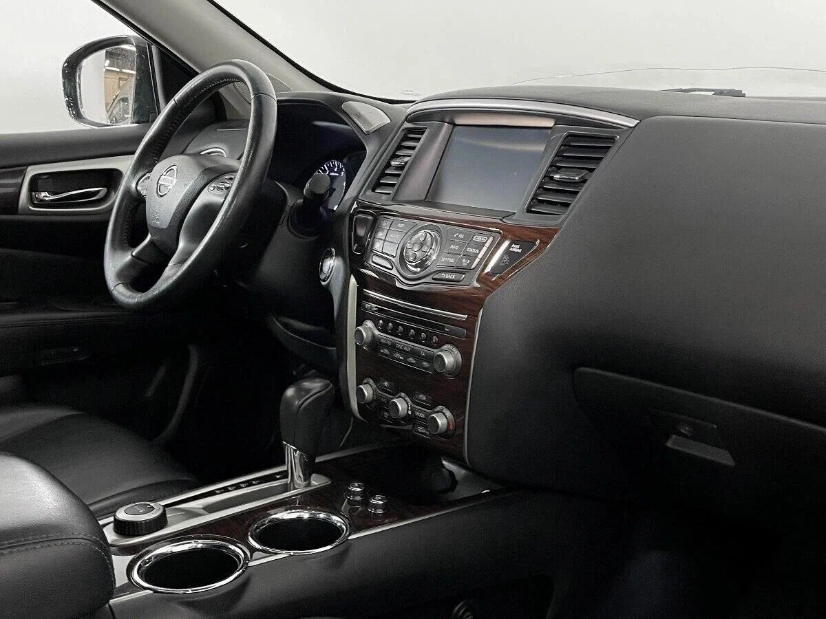 Nissan Pathfinder, IV