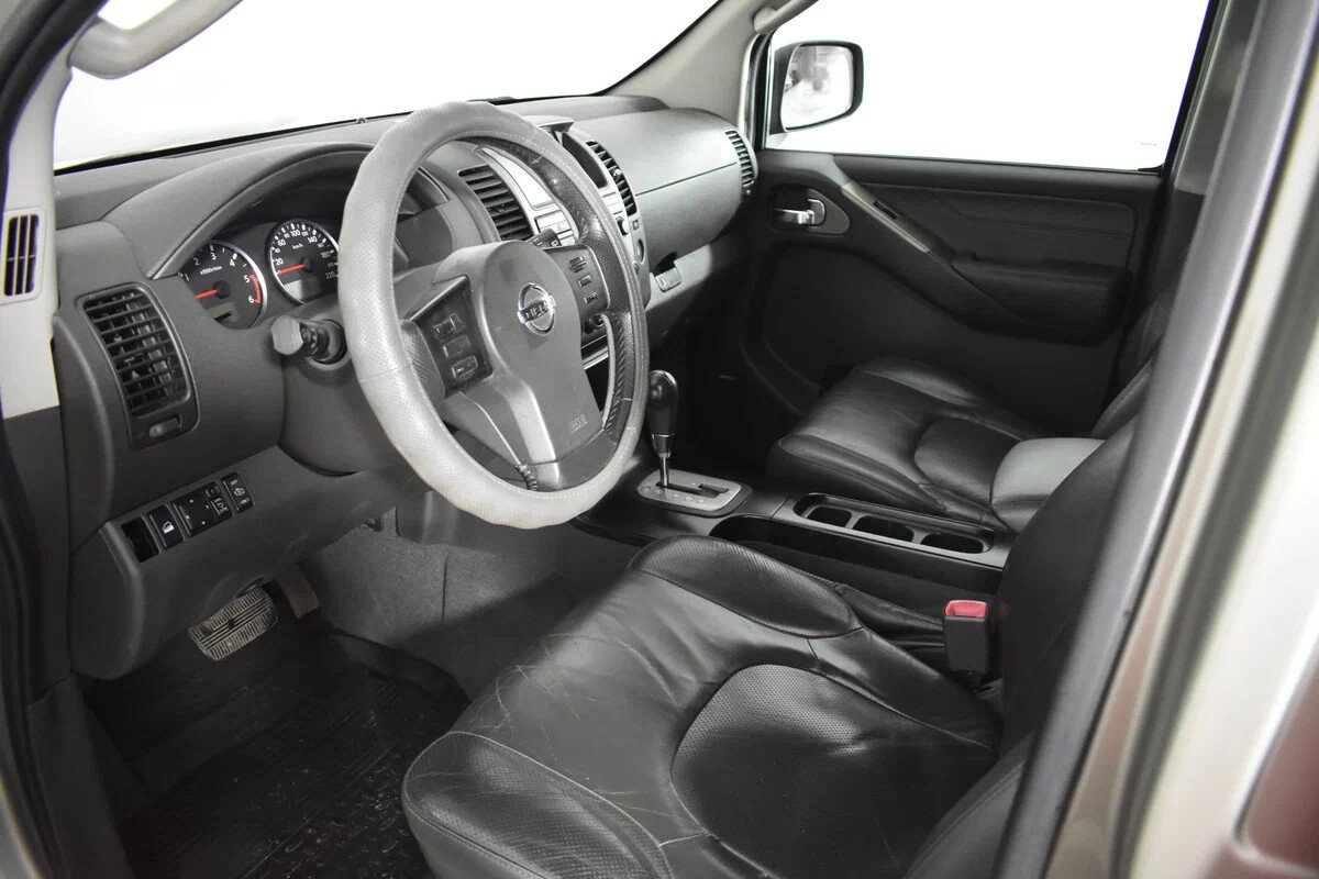 Nissan Pathfinder, III
