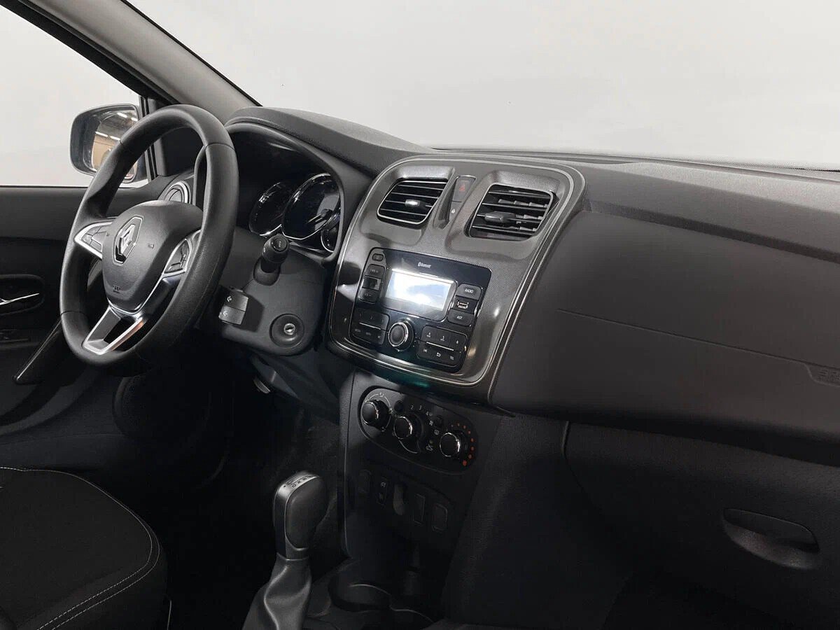 Renault Sandero, II Рестайлинг