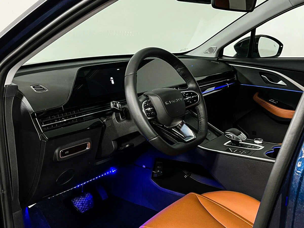 Omoda C5, I