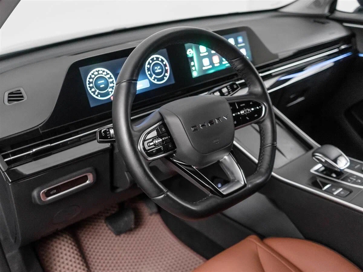Omoda C5, I