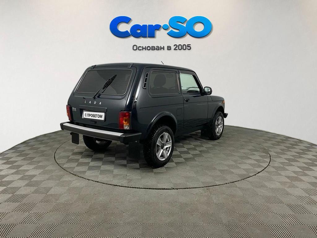 Lada Niva Legend