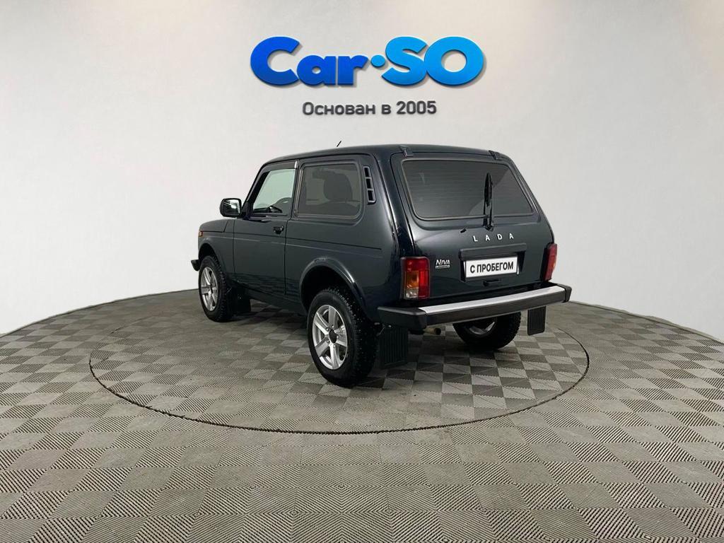 Lada Niva Legend