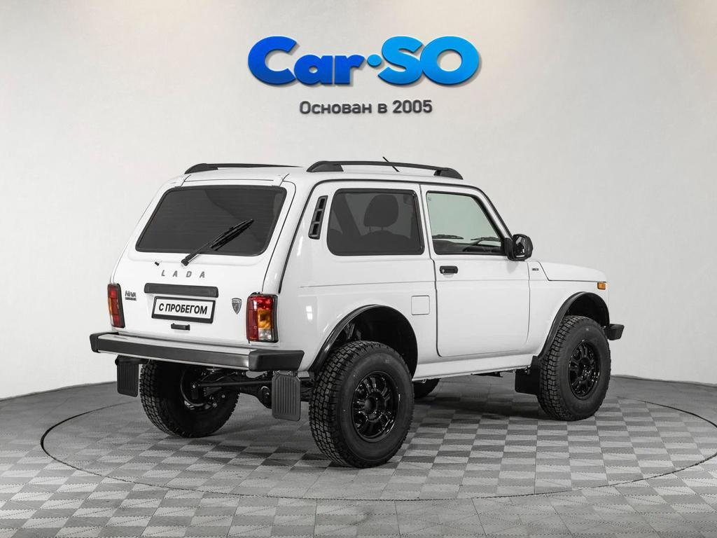 Lada Niva Legend