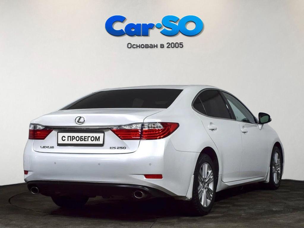 Lexus ES, VI