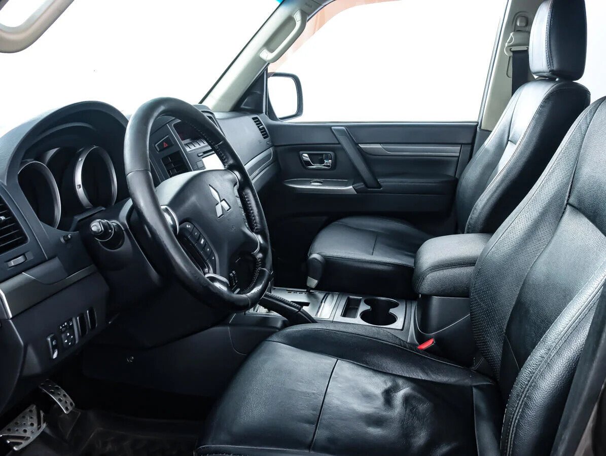 Mitsubishi Pajero, IV Рестайлинг 1
