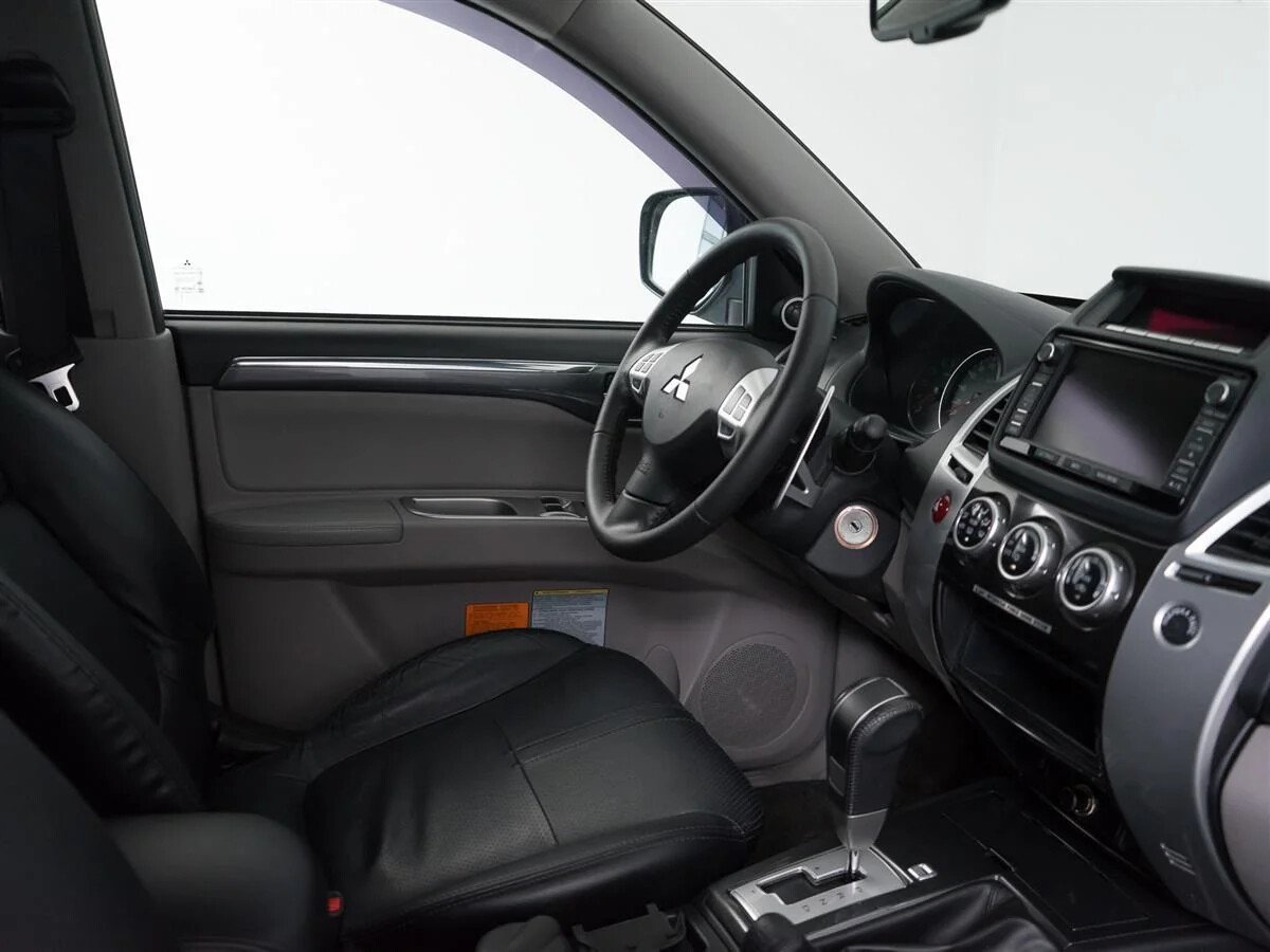 Mitsubishi Pajero Sport, II Рестайлинг