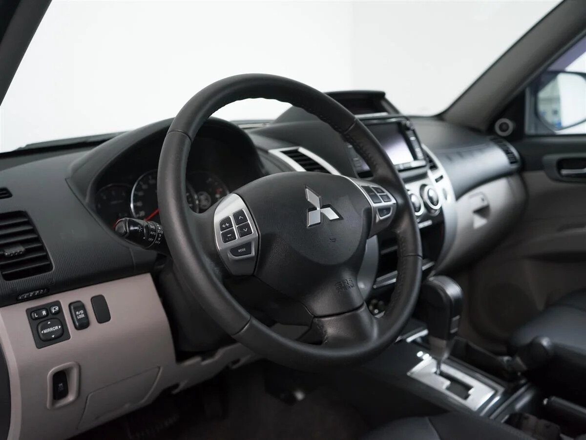 Mitsubishi Pajero Sport, II Рестайлинг