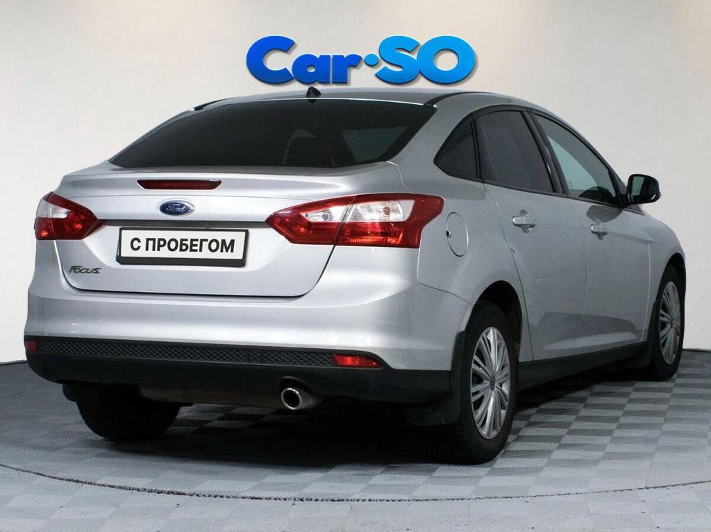 Ford Focus, III