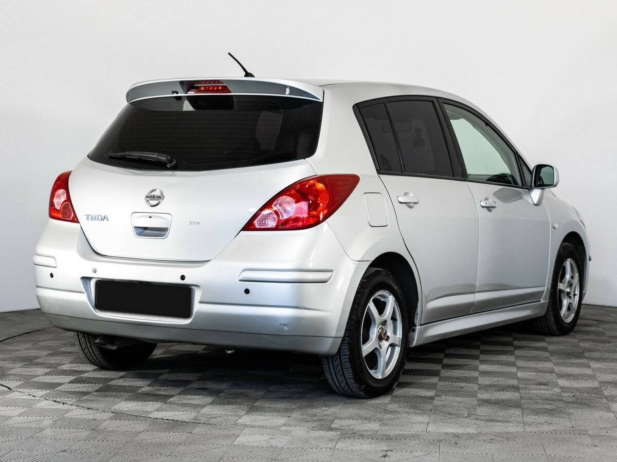 Nissan Tiida