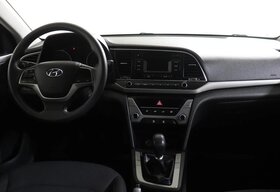 Hyundai Elantra, VI (AD)