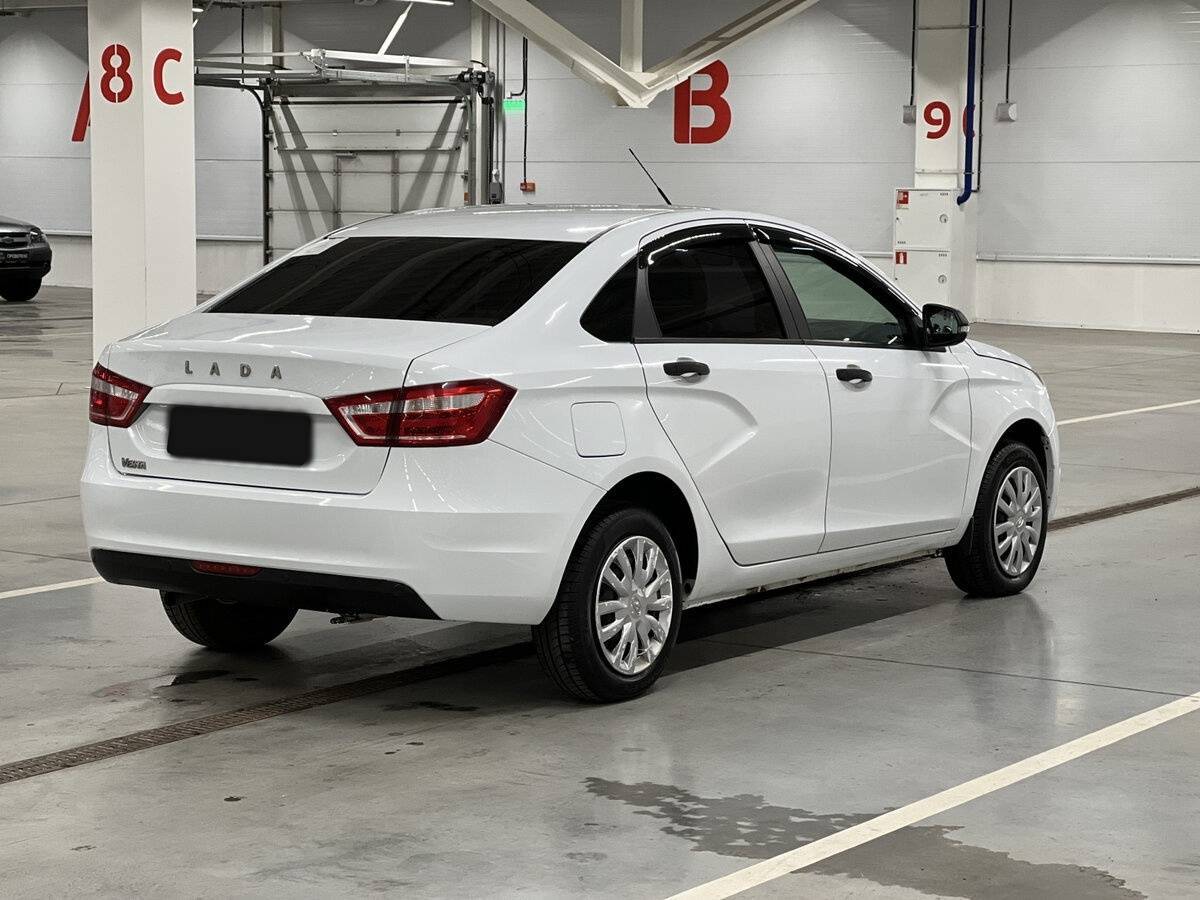 Lada Vesta
