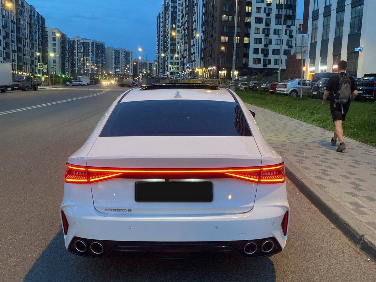 Chery Arrizo 8