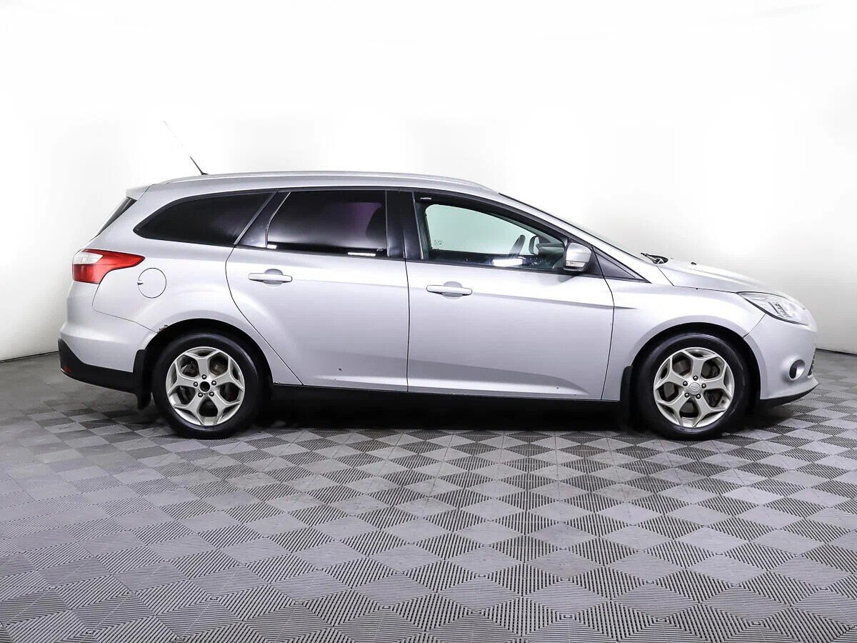 Ford Focus, III