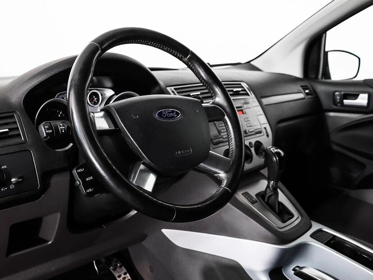 Ford Kuga, I