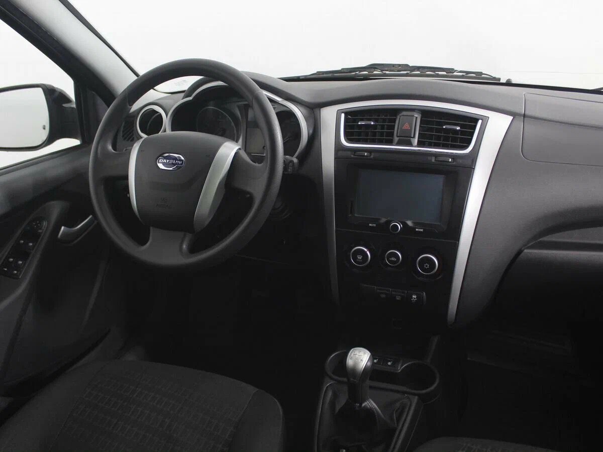 Datsun mi-DO