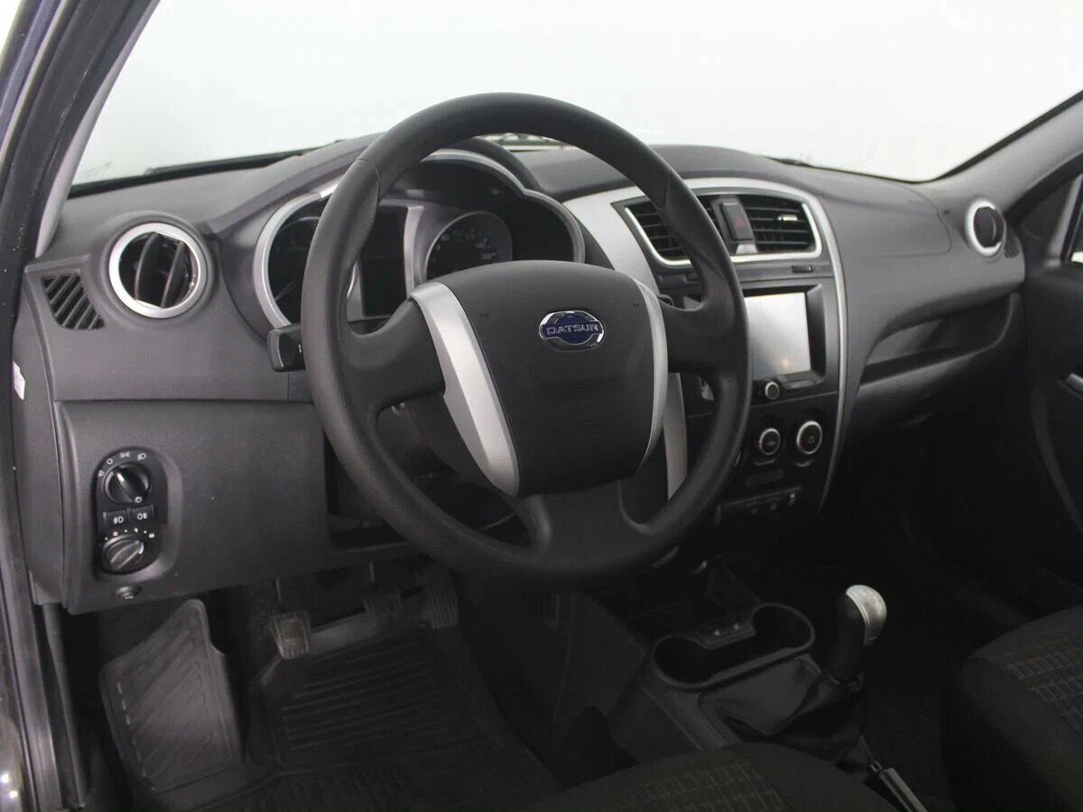 Datsun mi-DO