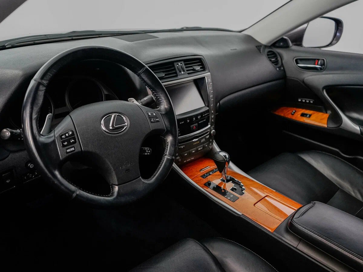 Lexus IS, II Рестайлинг