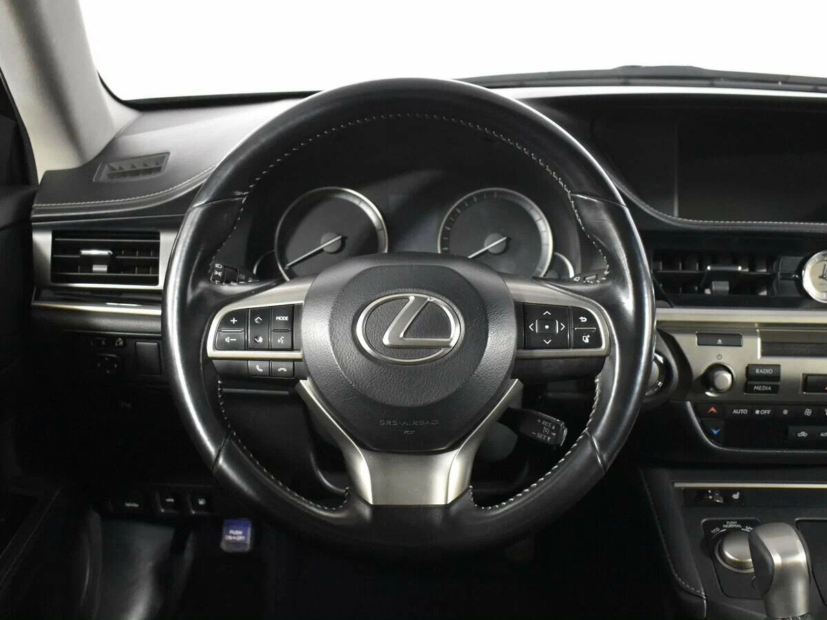 Lexus ES, VI Рестайлинг