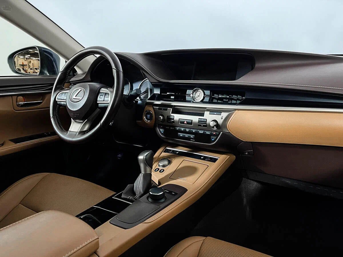 Lexus ES, VI Рестайлинг