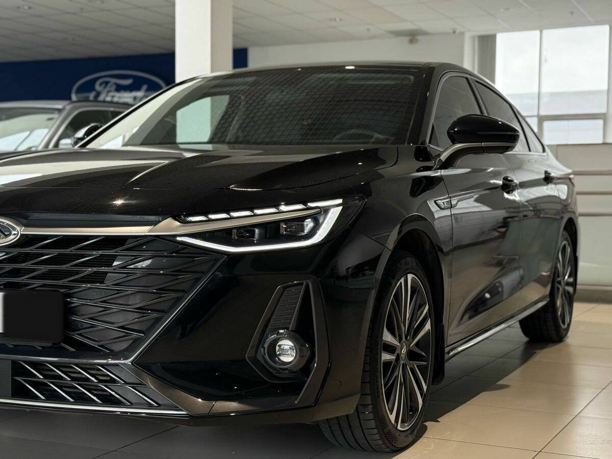 Chery Arrizo 8